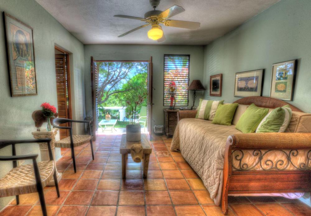 Hacienda Tamarindo Hotel Vieques Bagian luar foto