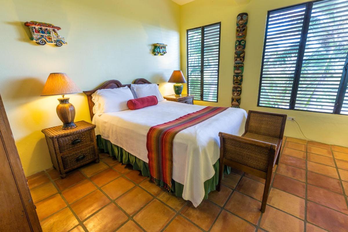 Hacienda Tamarindo Hotel Vieques Bagian luar foto